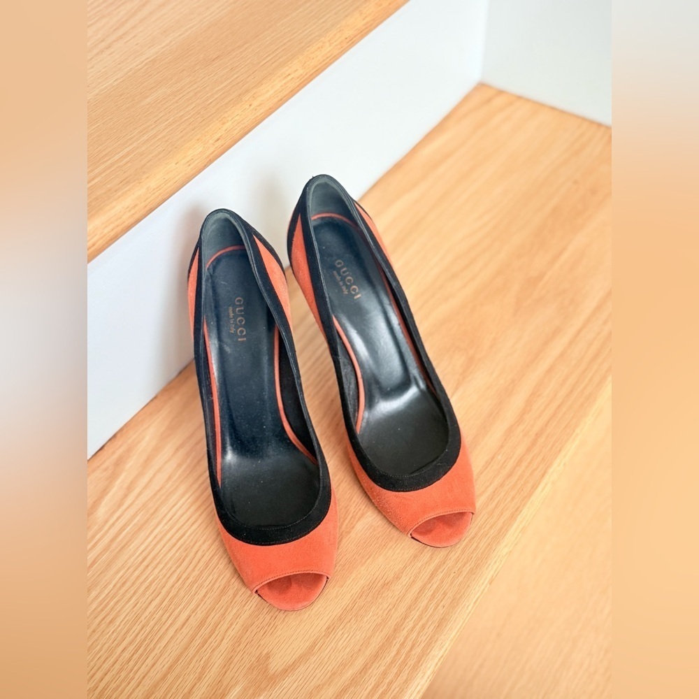 Gucci Orange & Black Suede Peep Toe Heels – Size 39.5 (Made in Italy) - Picture 9 of 11